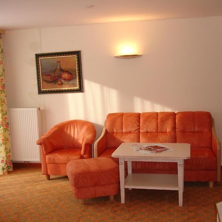 Smileys Kinderhotel Trebesing ภายนอก รูปภาพ